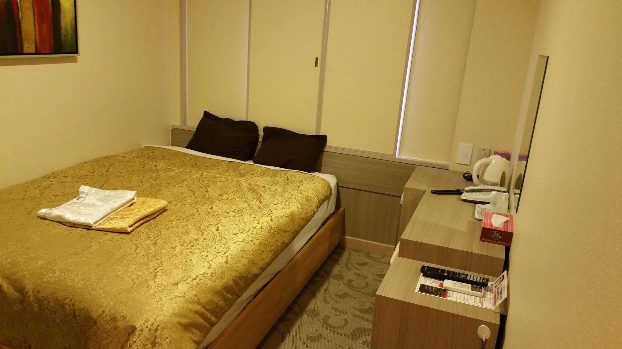 Hotel Osaka Keiko Екстериор снимка