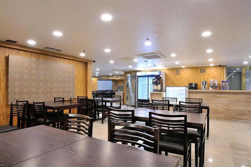 Hotel Osaka Keiko Екстериор снимка